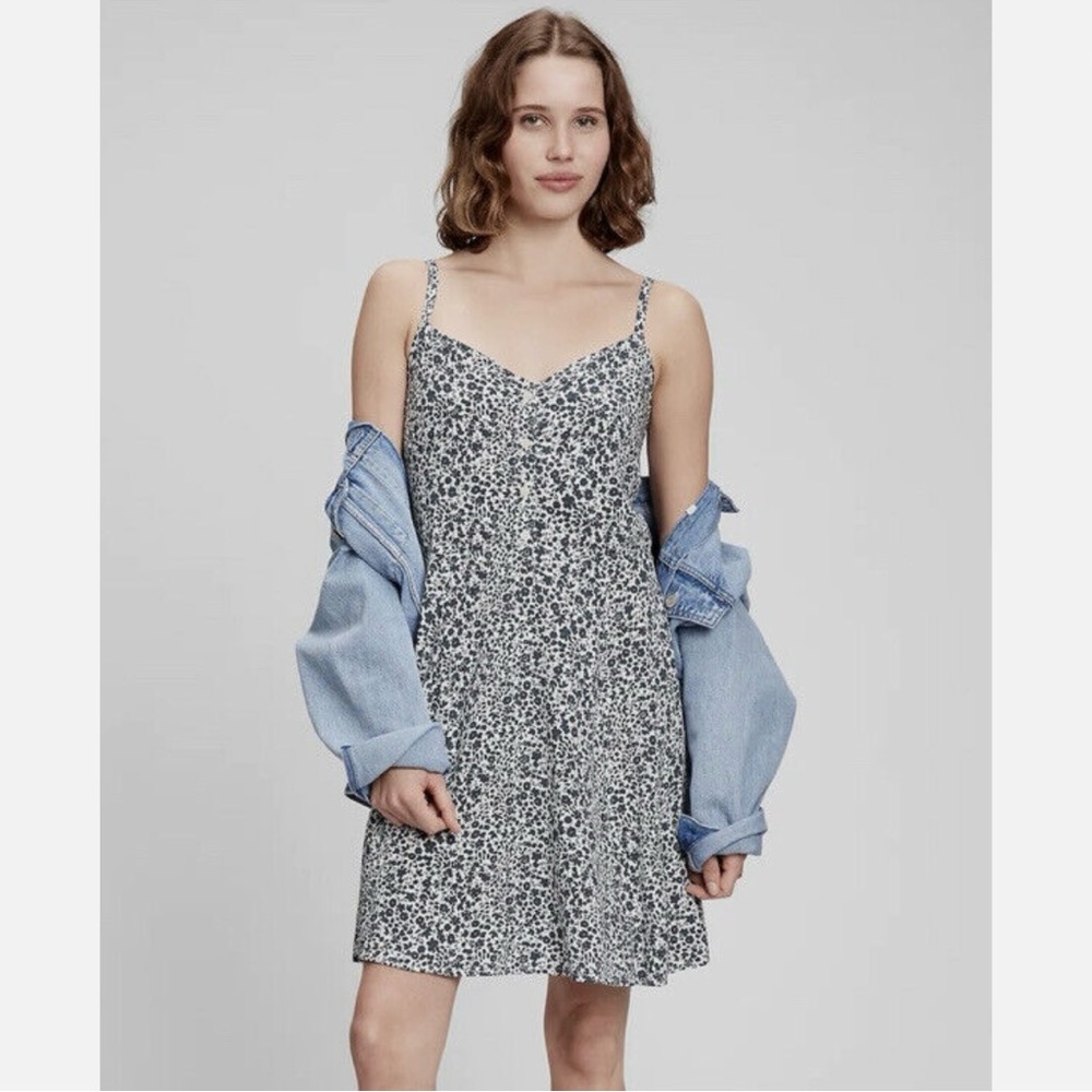 NWT Gap button front dress - Picture 1 of 10